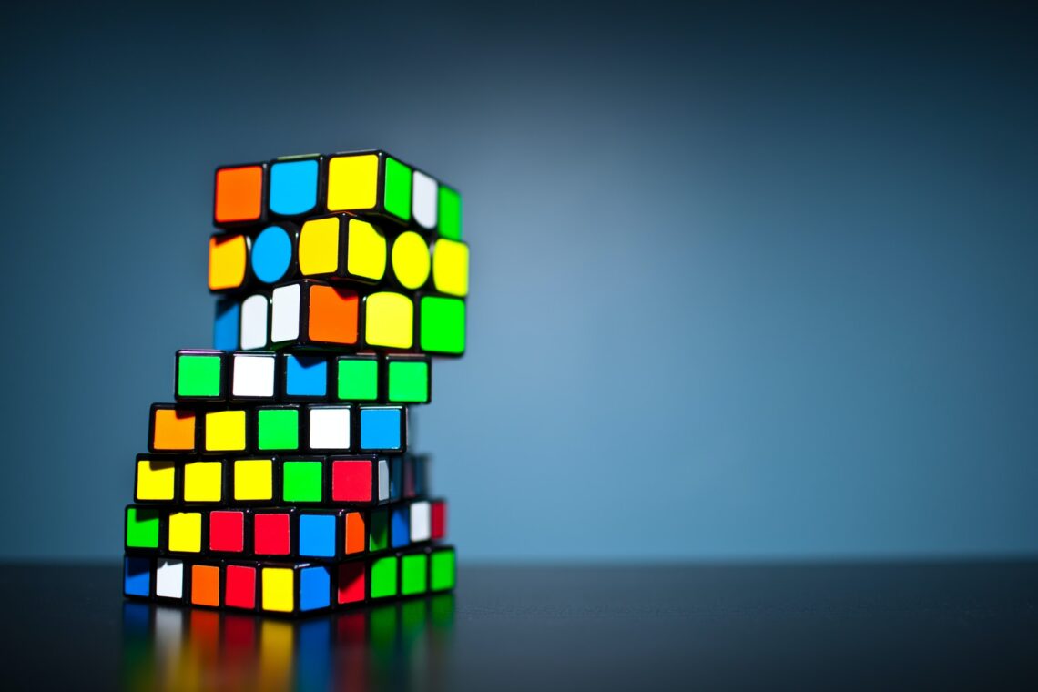 Der er masser af udfording i en Rubiks Cube